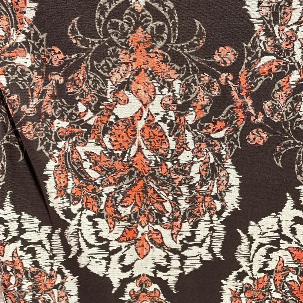 212 Collection Vneck Floral Blouse, Ladies Size Small, Brown - Picture 6 of 6